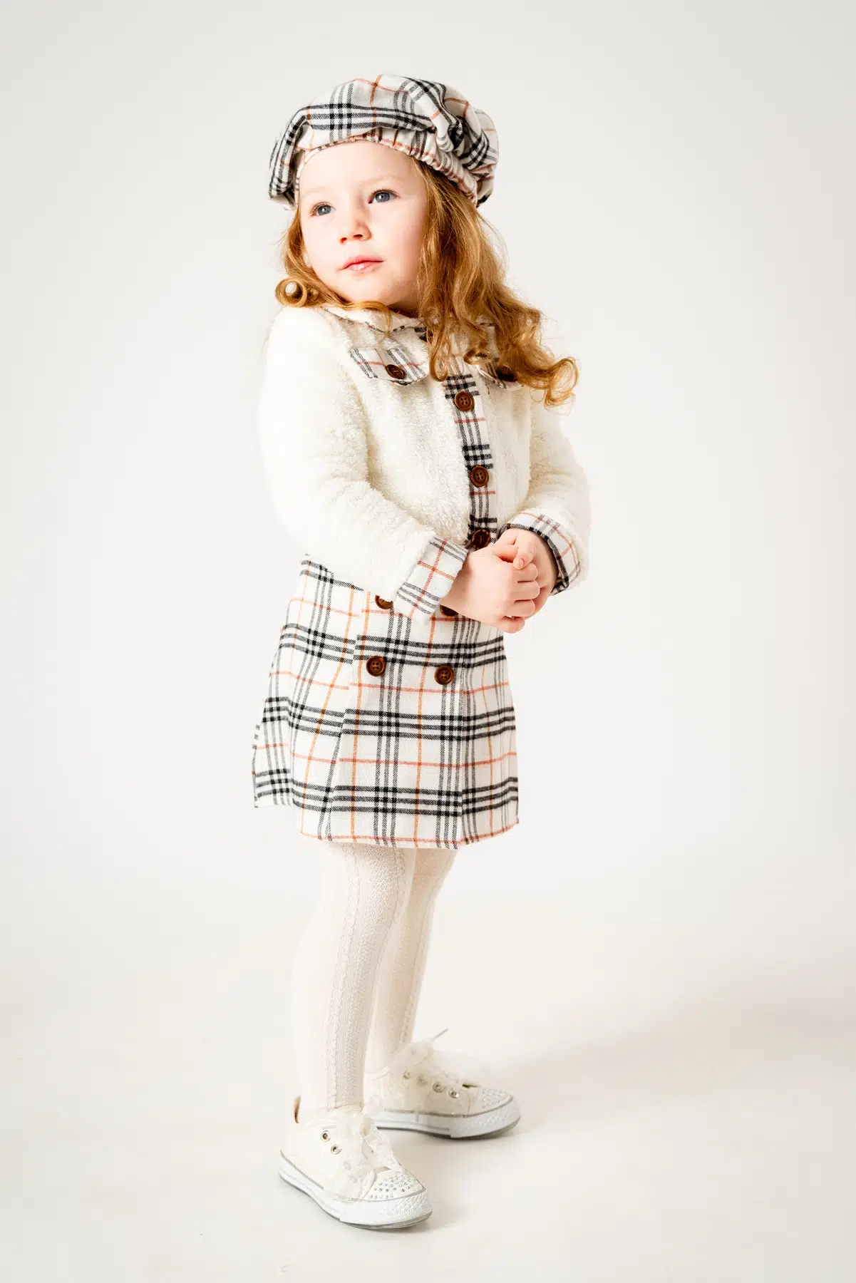 Kız Çocuk Kız Bebek Hırkalı Şapkalı Etekli Welsoft Peluş Oduncu Üçlü Elbise Takım - Krem